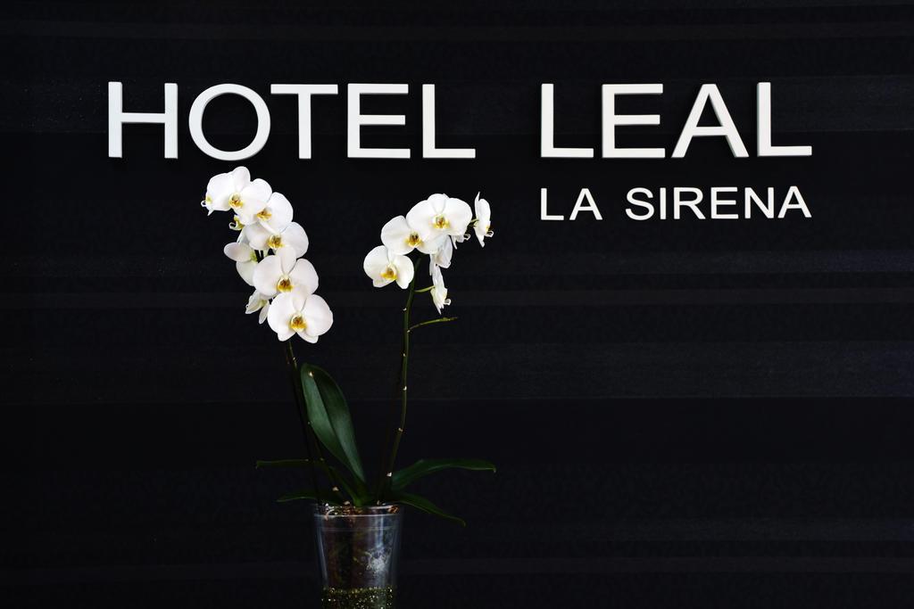 Hotel Leal - La Sirena Villanueva De Arosa Esterno foto